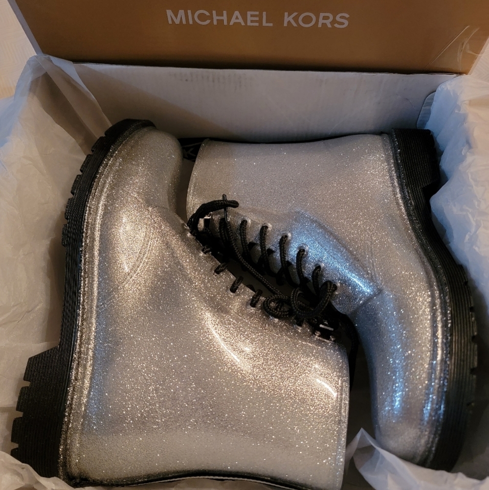 Michael Kors Silver Glitter Tavie Rainbootie Combat Boots Women's Size 8 NWT